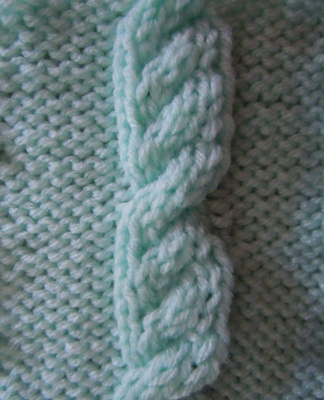 cable knitting pattern - overlappng cable stitch